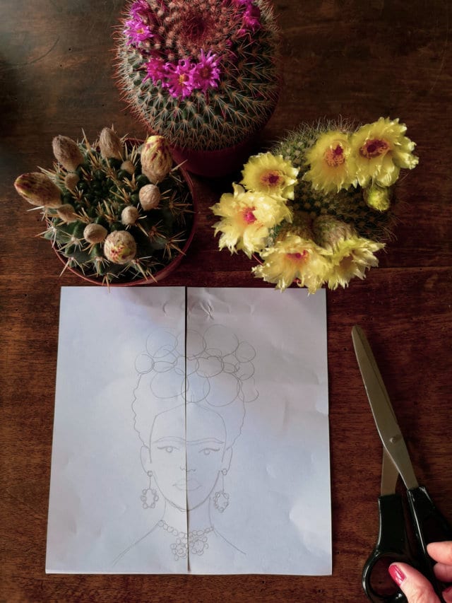 Volto di Frida Kahlo sul vaso